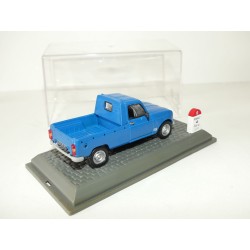 RENAULT 4 L PICK UP Baché 1983 UNIVERSAL HOBBIES 1:43 M6 Interaction