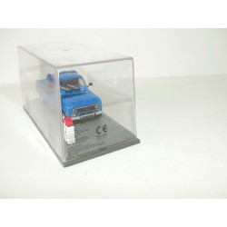 RENAULT 4 L PICK UP Baché 1983 UNIVERSAL HOBBIES 1:43 M6 Interaction