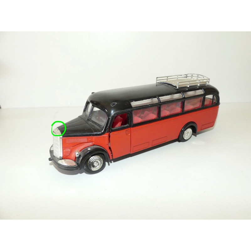 CAR BUS MERCEDES O 3500 NZG 1:40 imperfection