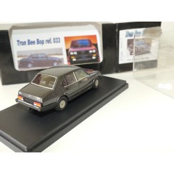 ALFA ROMEO ALFETTA Q. ORO 1983 Gris KIT Monté TRON BEE BOP 1:43