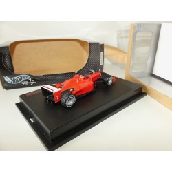 FERRARI F2001 GP DE MONZA 15-16 SEPT 2001 M. SCHUMACHER HOTWHEELS 1:43