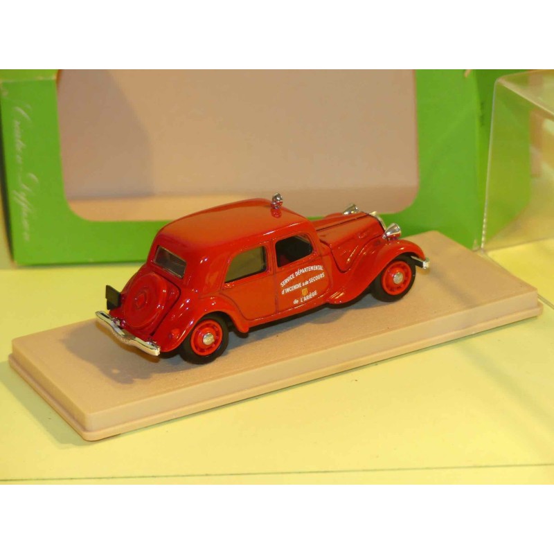 Modèle Réduit Eligor 1/20 Citroën 11BL Traction Avant Des Pompiers De La Rochelle - Occasion