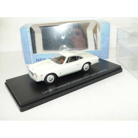 LANCIA FLAMINIA 3C 2,8 COUPE SPECIALE PINIFARINA Blanc NEO CONCEPT 1:43