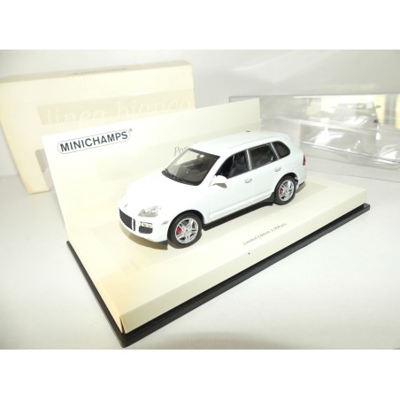 PORSCHE CAYENNE TURBO Blanc MINICHAMPS 1:43