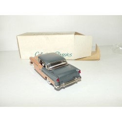 CHEVROLET 1955 HARD TOP Saumon Gris COLLECTORS CLASSICS 1:43