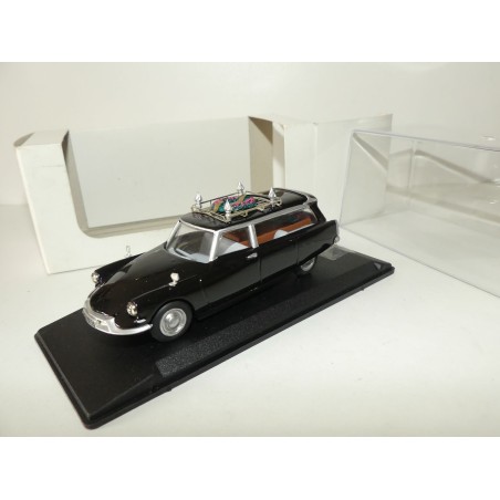 CITROEN DS CORBILLARD GB MINIROUTE 77 1:43 résine