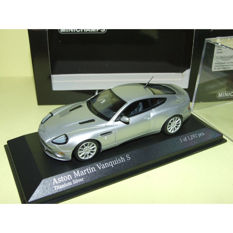 ASTON MARTIN VANQUISH S 2004 Gris Silver MINICHAMPS 1:43