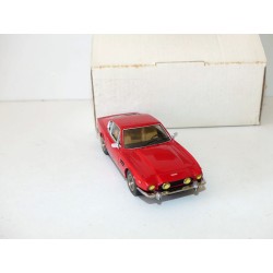ASTON MARTIN SALOON Rouge KIT Monté TENARIV 1:43