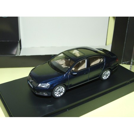 VW PASSAT B7 Bleu Marine SCHUCO 1:43