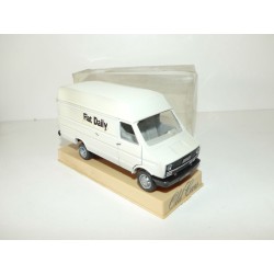 CAMION FIAT IVECO UNIC DAILY 40.8 OLD CAR 1:43