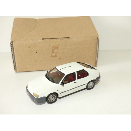 RENAULT 19 3 Portes Blanc KIT Monte ALEZAN 1:43