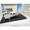 PLYMOUTH BELVEDERE 1964 Blanc UNIVERSAL HOBBIES 1:43