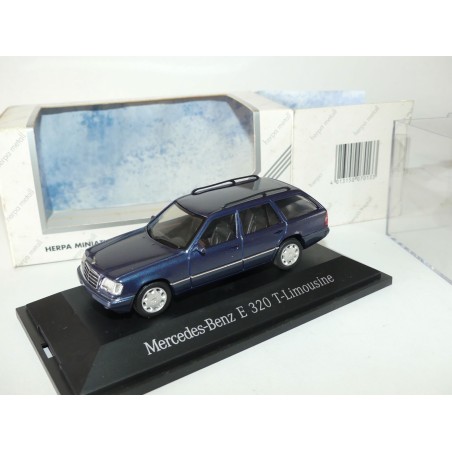 MERCEDES CLASSE E 320 BREAK W124 Bleu HERPA 1:43