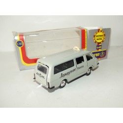 FOURGONNETTE TAXI FABRICATION RUSSE Made In URSS ARAT 1:43