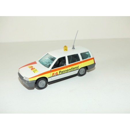 OPEL ASTRA CARAVAN ACE GAMA 1:43 sans boite
