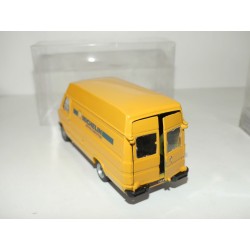 CAMION FIAT IVECO UNIC DAILY 40.8 MICHELIN OLD CAR 1:43 imperfection