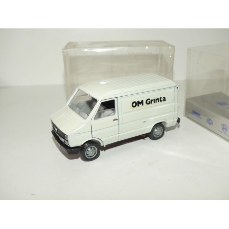CAMION FIAT IVECO UNIC DAILY Blanc OM GRINTA OLD CAR 1:43