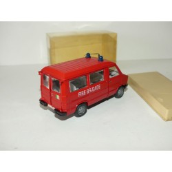 CAMION FIAT IVECO UNIC MINIBUS POMPIERS FIRE BRIGADE OLD CAR 1:43
