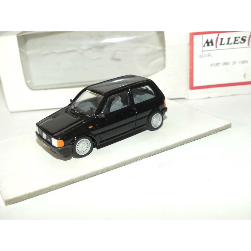 FIAT PUNTO 3 Portes 19989 Noir Kit monté MILLESIME 1:43