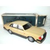 VOLVO 240 GL Beige en plastique Made in Finland 1:20 jouet ancien