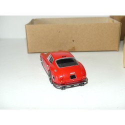 FERRARI 250 SWB BERLINETTE Rouge KIT Monté AMR 1:43