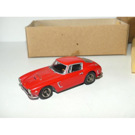 FERRARI 250 SWB BERLINETTE Rouge KIT Monté AMR 1:43