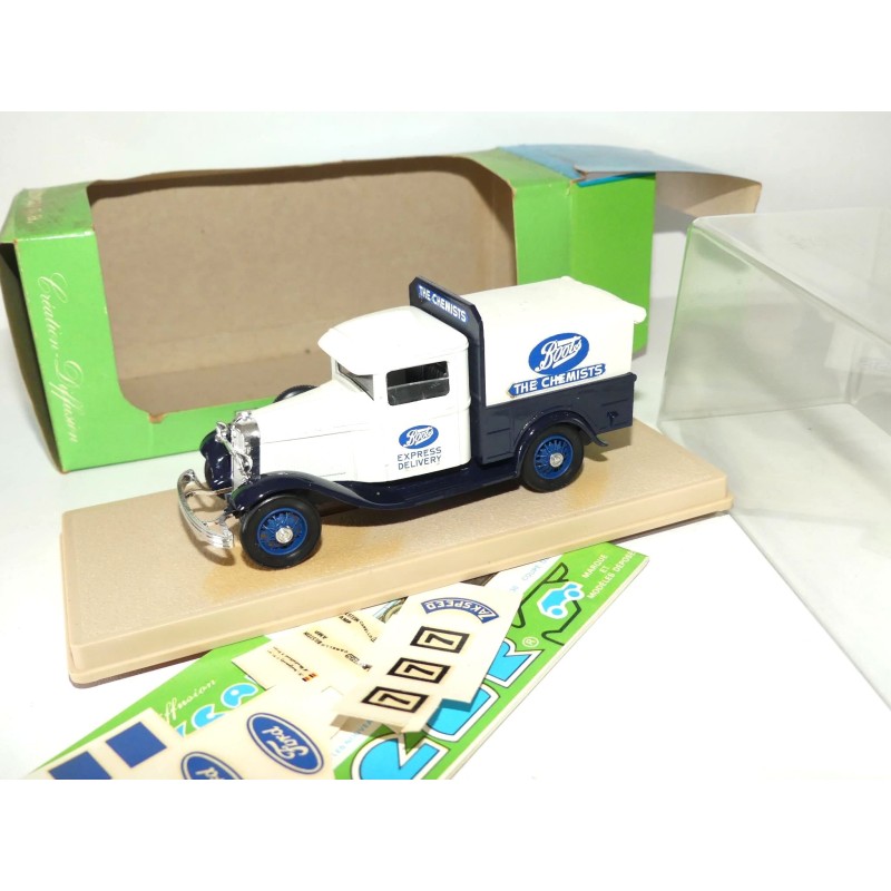 FORD V8 PICK UP BACHÉ 1933 BOOTS ELIGOR 1068 1:43 imperfection