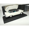 CHECKER A12 MARATHON 1975 Blanc et Noir IXO CLC094 1:43