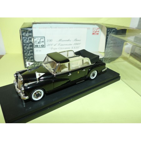 MERCEDES 300D LIMOUSINE 1960 PAPO GIOVANNI XXIII Papomobile RIO 100 1:43