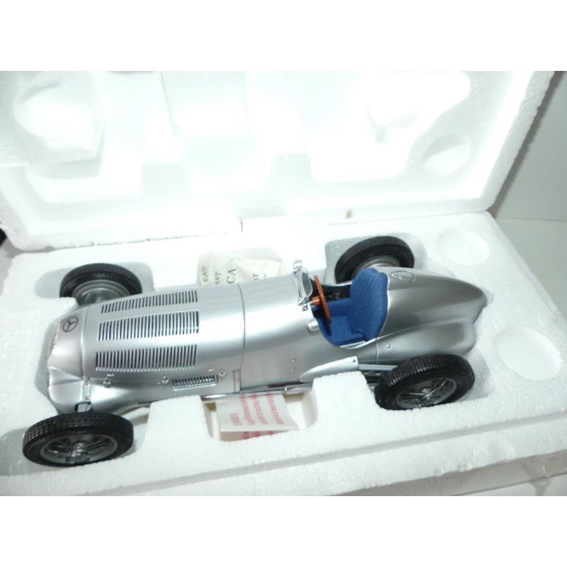 MERCEDES W125 1937 Gris CMC 1:18