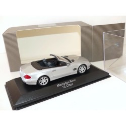 MERCEDES CLASSE SL Phase 1 R230 Gris MINICHAMPS 1:43