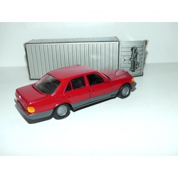 MERCEDES CLASSE E 260-300 SE Rouge CURSOR MODELL 1:35