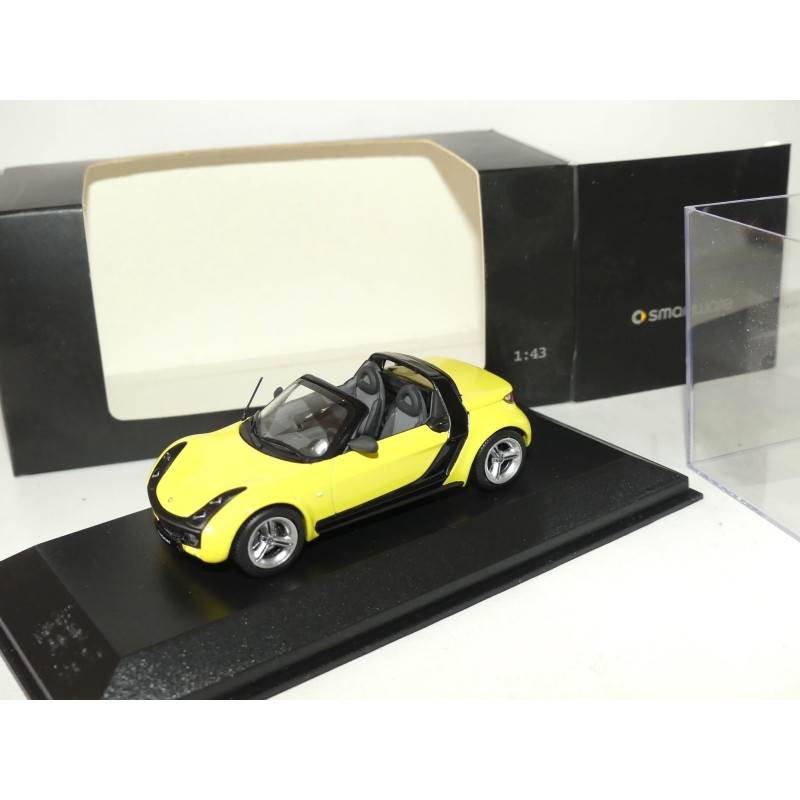 SMART ROADSTER COUPE 2003 Jaune et Noir MINICHAMPS 1:43