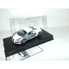 BUGATTI EB 16.4 VEYRON Blanc et Bleu AUTOART 1:43