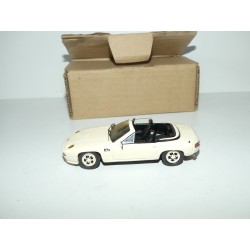 PORSCHE 928 CABRIOLET Blanc Crème KIT Monte MINOTAURE 1:43